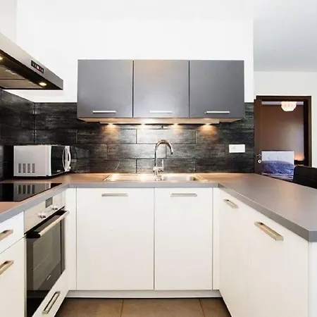 T2 Agosta 100m De La 포르티씨오