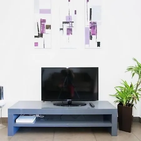 T2 Agosta 100m De La Lejlighed